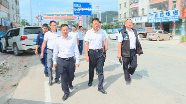 1021市督導(dǎo)組到我鎮(zhèn)開(kāi)展安全防范督導(dǎo)工作_2020-10-21_17-03-40.jpg