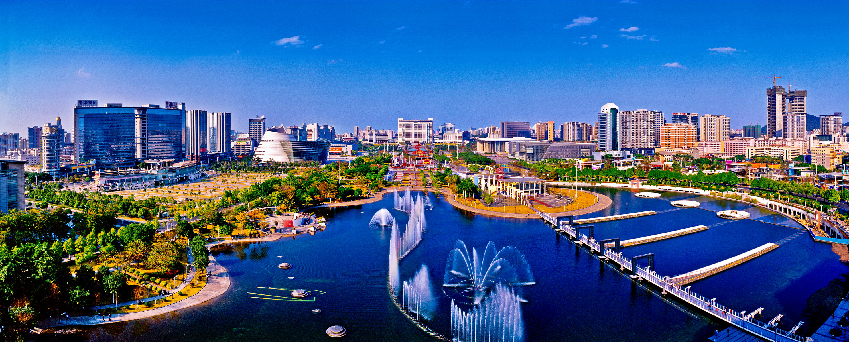 中心廣場.jpg