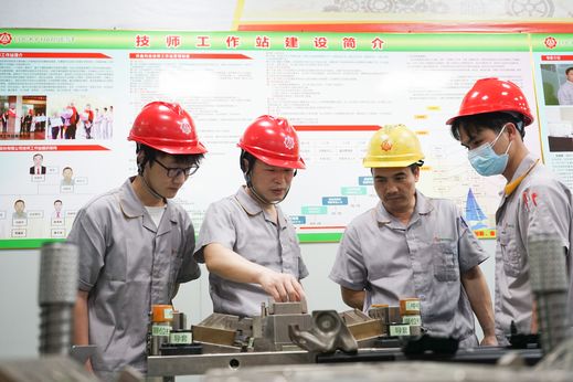祥鑫科技技能大師工作室獲省工人先鋒號稱號_結果.jpg