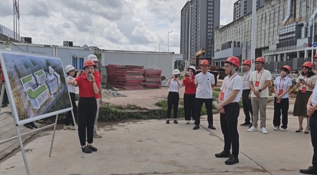 厚街：人大代表發(fā)揮監(jiān)督職能 助力重大項(xiàng)目加快建設(shè).png