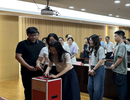 （250522）簡訊：市醫(yī)保局開展“莞家福”公益捐款活動.docx_1