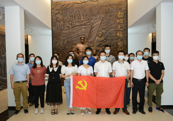 參觀葉挺,、李秀文革命事跡陳列館照片1.jpg